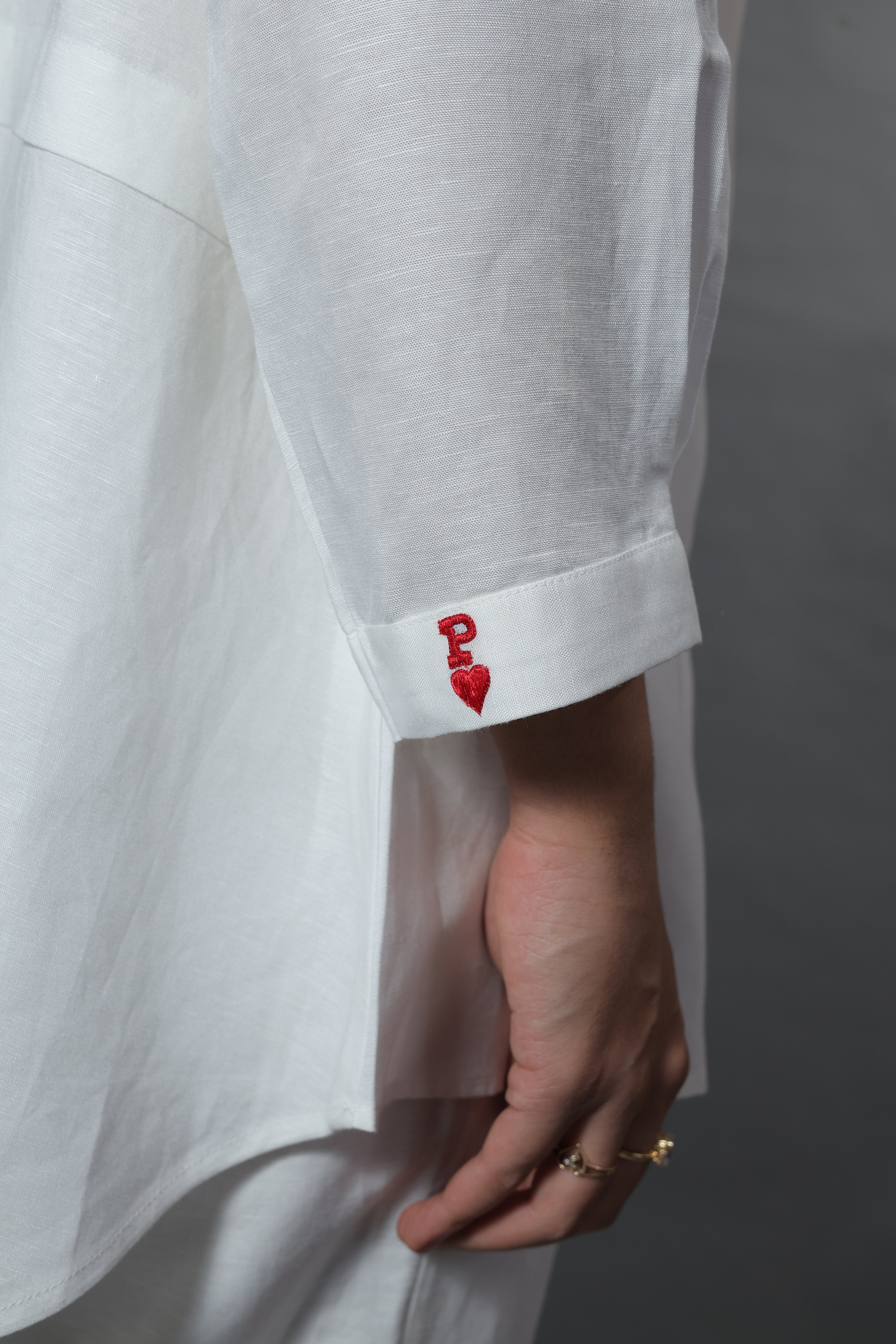 NISHAN White Coordset with Slogan